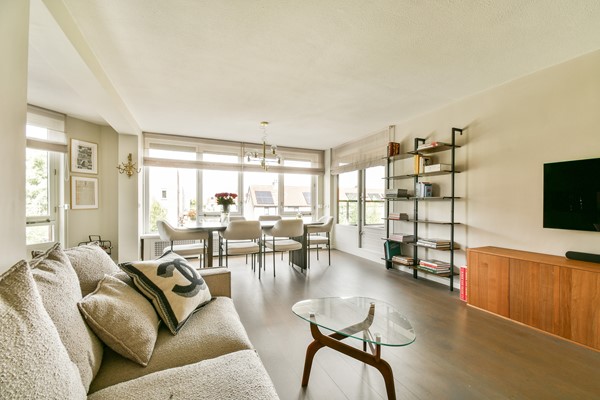 Licht hoekappartement aan het water| Eeuwigdurend afgekochte erfpacht